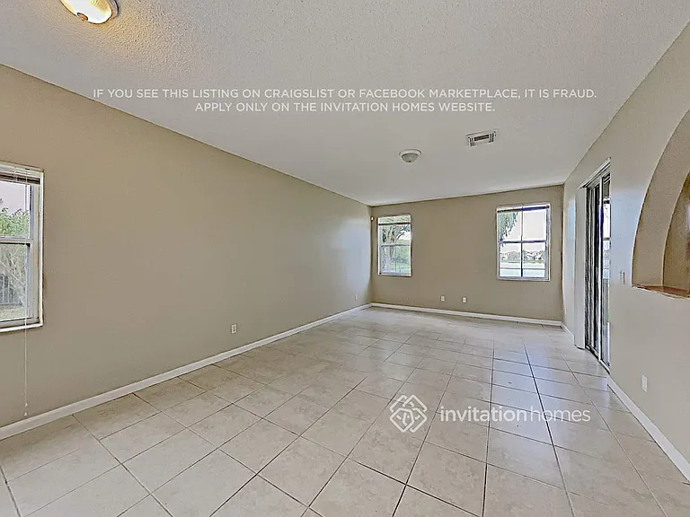 1912 NW 184th Way — Photo 5