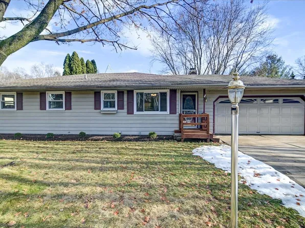 7 La Crescenta Cir, Madison, WI 53716