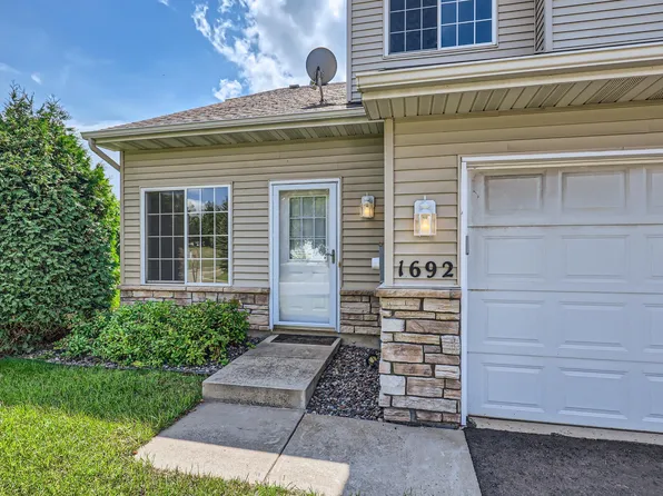 1692 Patriot Ln, Waconia, MN 55387