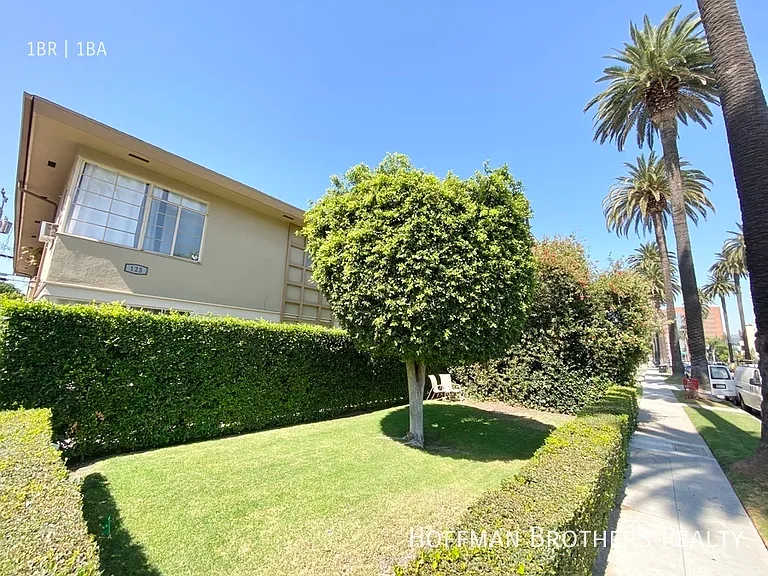 125 N Hamilton Dr #A — Photo 8