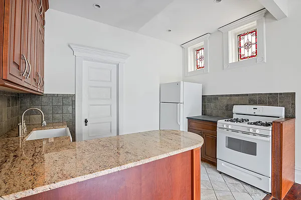 Sold by Corcoran | media 21