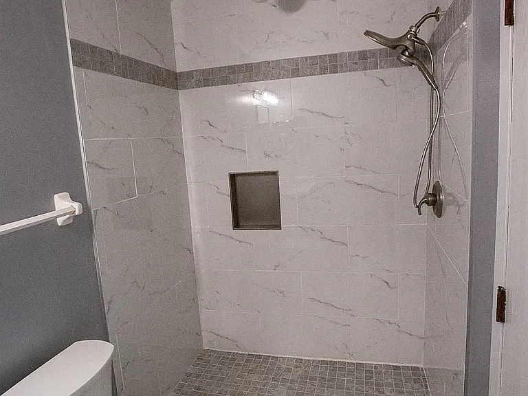 1264 Michigan Ave — Photo 10