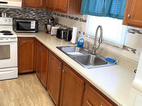 4th image of 7959 Telegraph Rd Trailer 15