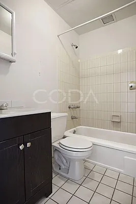 Rented by Coda Real Estate NYC | media 9