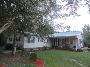 17 Alexander Springs Rd, Ethridge, TN 38456