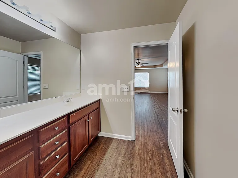 148 Crescent Woode Dr — Photo 13