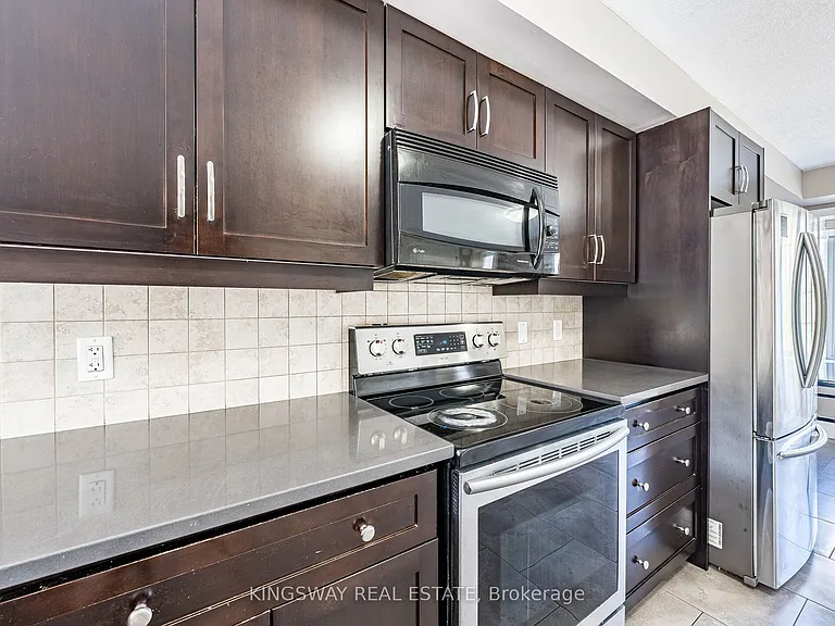 275 Old Huron Rd E #15 — Photo 12