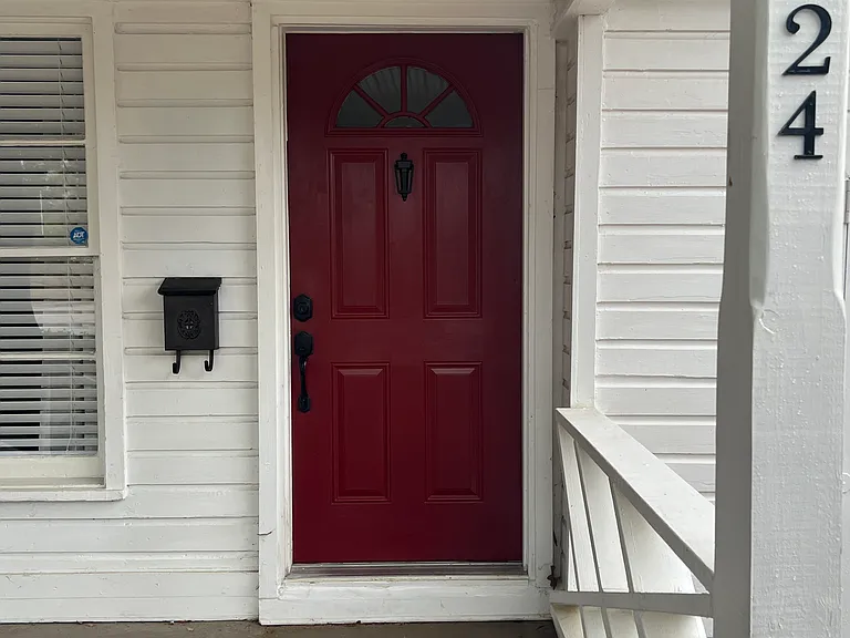724 S Toledo Ave E — Photo 2