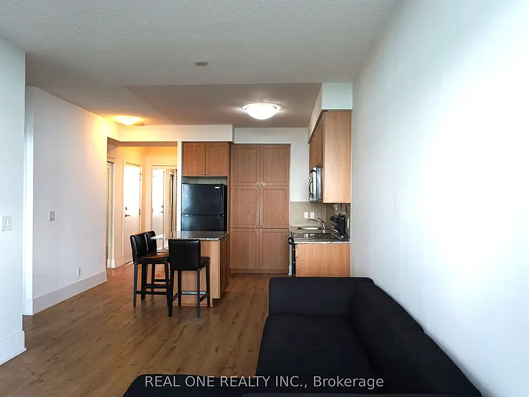 330 Burnhamthorpe Rd W #2801 — Photo 6
