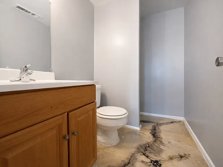 Bellwood Haven Apartment Community — Photo 24