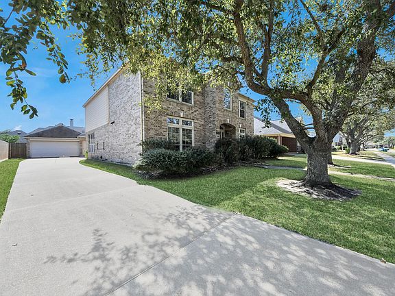 5th image of 2630 Misty Grove Dr