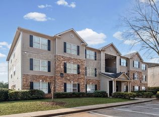 5304 Fairington Club Dr, Lithonia, GA 30038