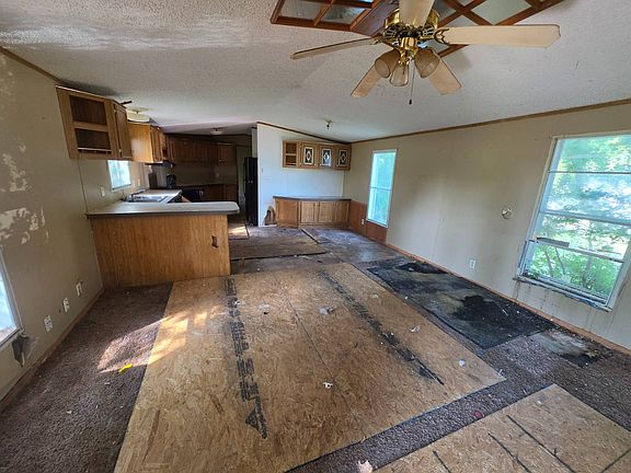 2nd image of 2320 E Macarthur Rd Lot A44