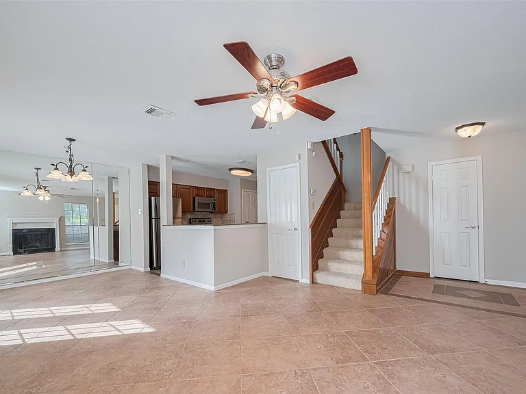2211 S Kirkwood Rd #19 — Photo 9