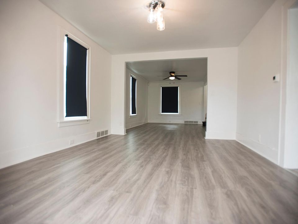 1st image of 809 Cogean Ave