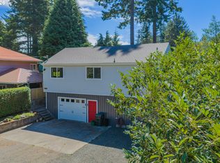 1461 Kingwood Ave, Coos Bay, OR 97420