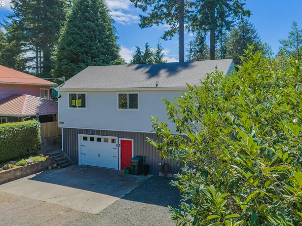 1461 Kingwood Ave, Coos Bay, OR 97420