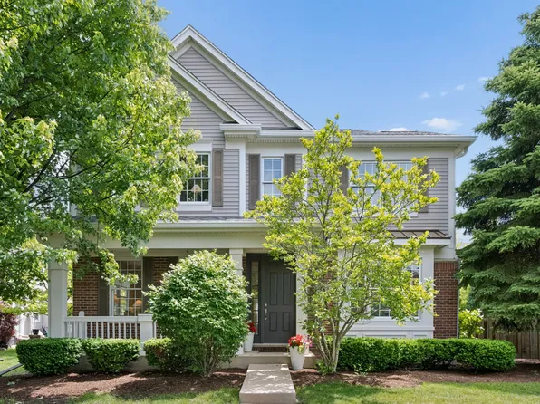 1573 Bluestem Ln, Glenview, IL 60026