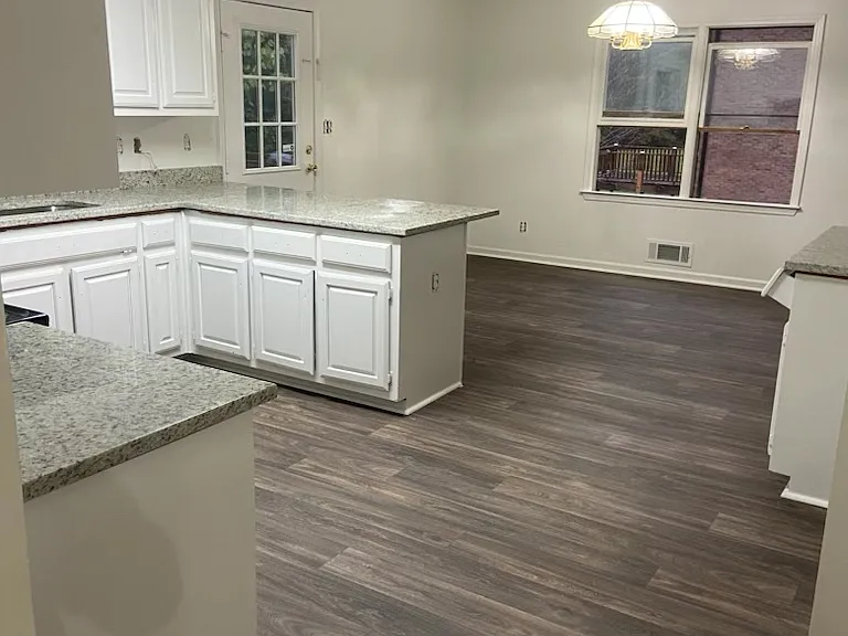 10-12 Sentry Oak Ct — Photo 5