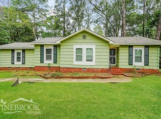 1636 Pine Ridge Pl, Jackson, MS 39211