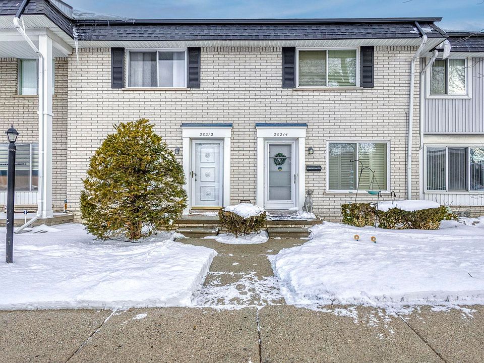 1st image of 28212 Universal Dr #114