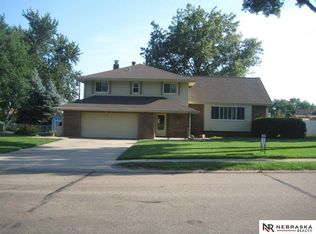 21709 Harney St, Elkhorn, NE 68022