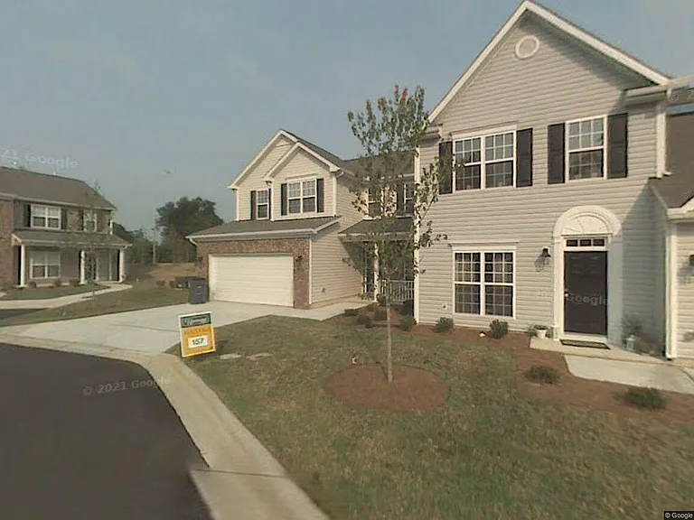 8 Suncrest Ct — Photo 4