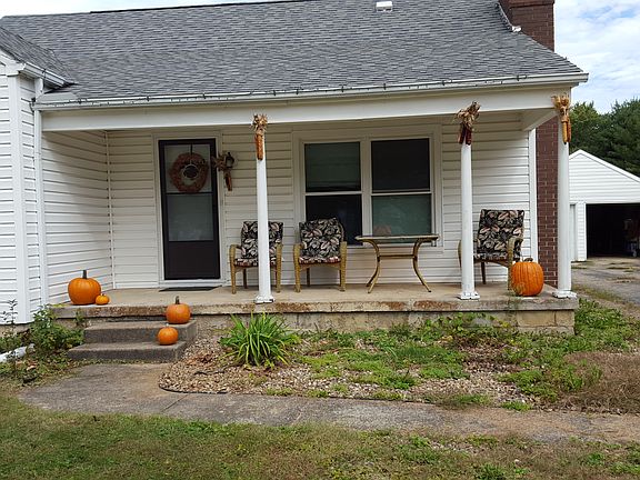 2nd image of 172 N Vernon Ave