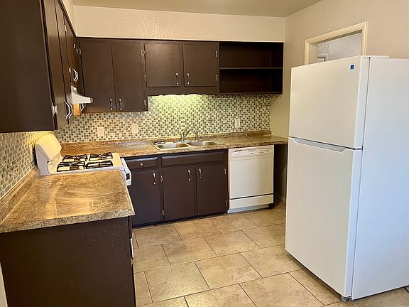 4th image of 1587 S 67th Ave E
