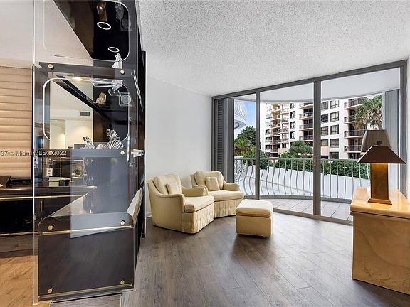 5th image of 10155 Collins Ave APT 202