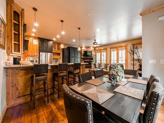 Dining room and bar