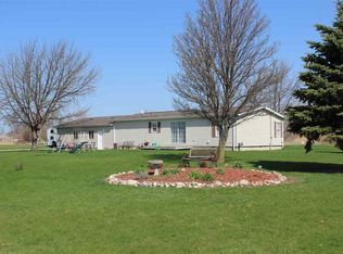 686 E Hampton Rd, Essexville, MI 48732