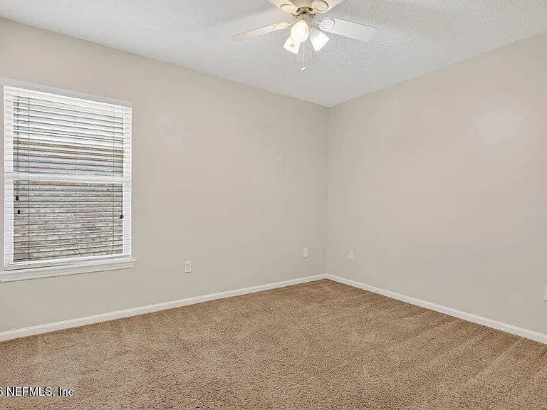 1634 Majestic View Ln — Photo 34