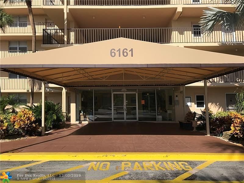 Home For Sale In Boca Teeca