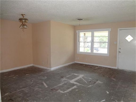 3rd image of 3114 Babin Ave