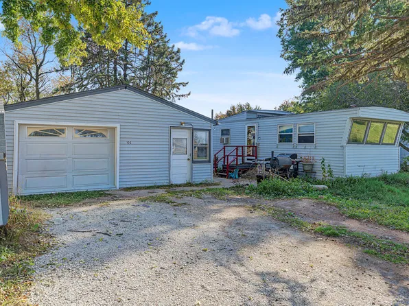 102 S Kenwood Blvd, Indianola, IA 50125