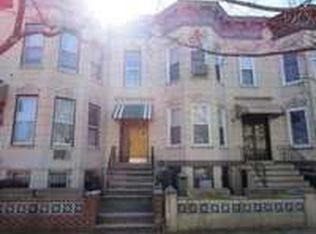 6158 Gates Ave, Ridgewood, NY 11385