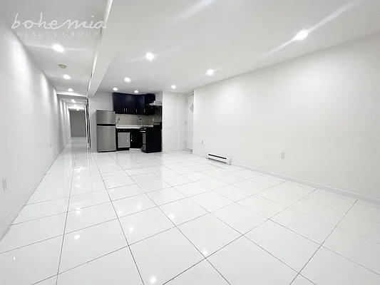 Rented by Bohemia Realty Group | media 2