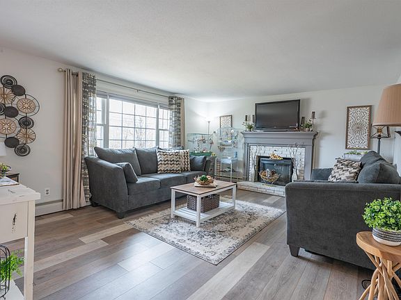 5th image of 169 Main Street