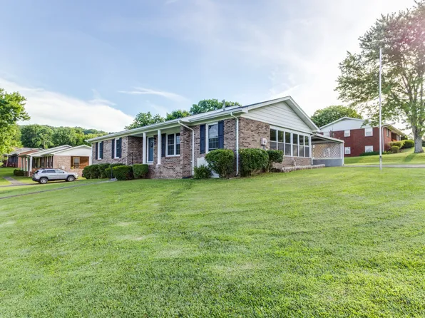 200 Lee Ave, Woodbury, TN 37190