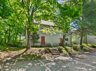 40 Larkspur Dr #40, Cromwell, CT 06416