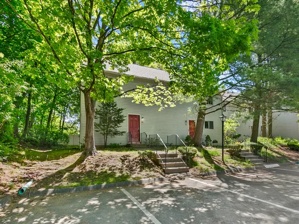 40 Larkspur Drive #40, Cromwell, CT 06416