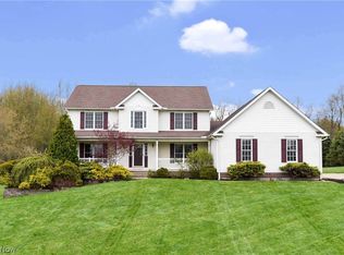 491 Roland Hills Dr, Mogadore, OH 44260