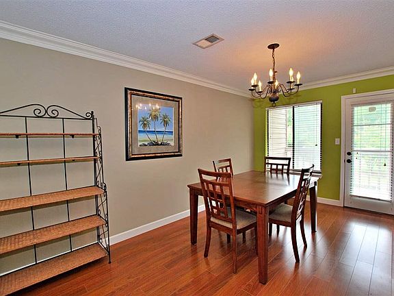 5th image of 13434 Valerie Dr