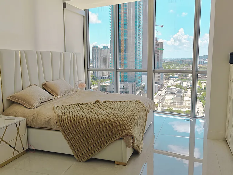 1100 Biscayne Blvd #2106 — Photo 4