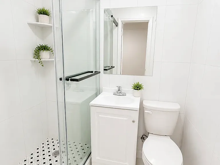 6075 67th Ave #2R — Photo 9
