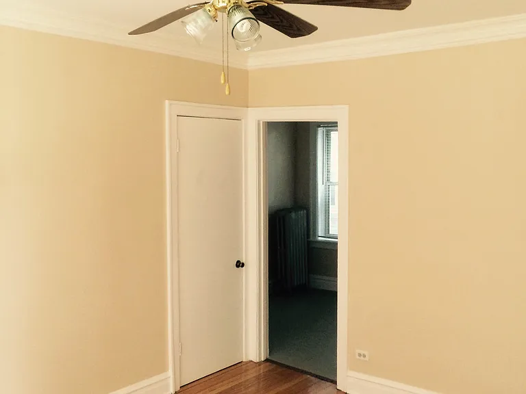7239 S Phillips Ave — Photo 11