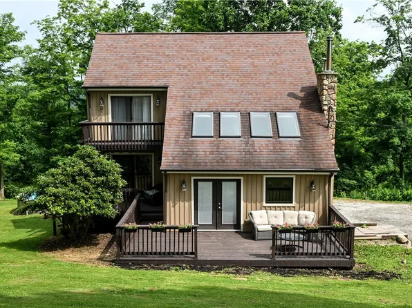 391 Maple Rd, Burgettstown, PA 15021