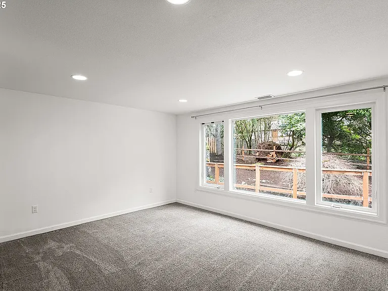 4824 SW Shattuck Rd — Photo 9