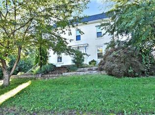 702 Front St, Whitehall, PA 18052